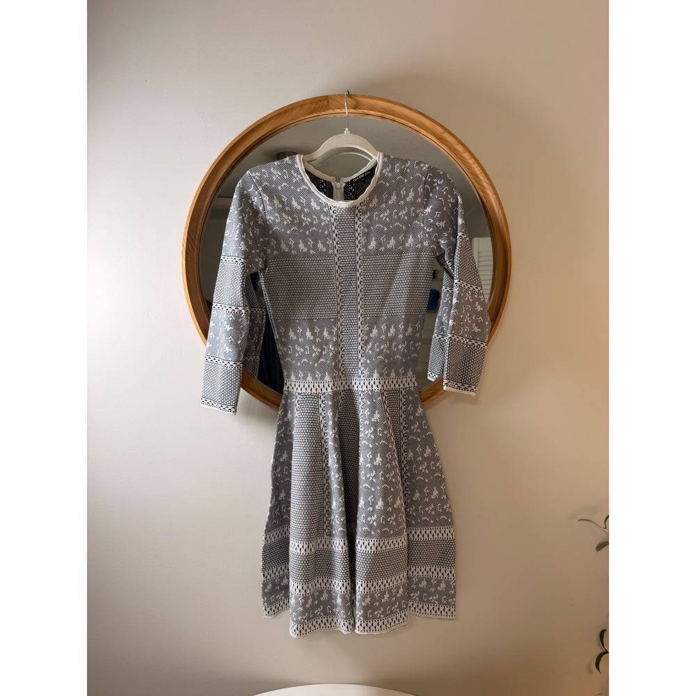 Gianni‎ Bini Fit Flare Dress Women Small Black White Excellent Geometric Knit